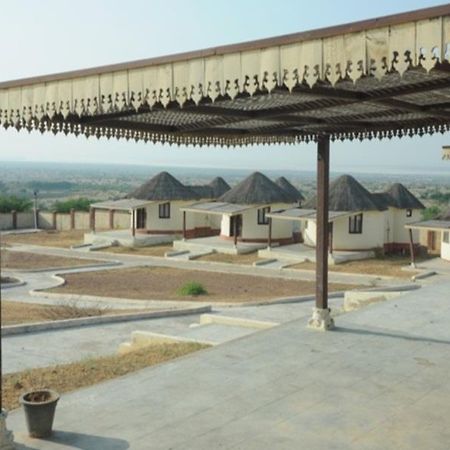 Toran Resort Bhuj Ngoại thất bức ảnh